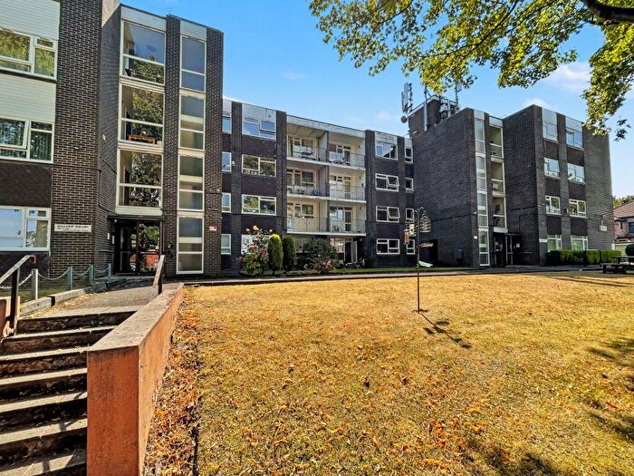 2 Bedroom Flat For Sale In Brooklands Road, Crumpsall, M8