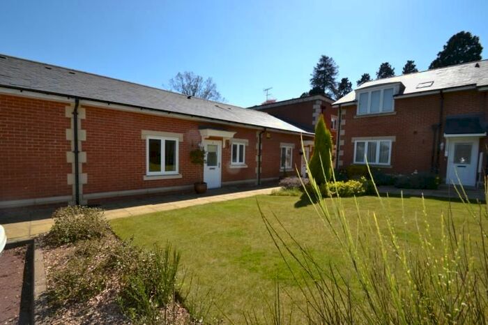 2 Bedroom Bungalow To Rent In Gatehouse Lodge, Royal Earlswood Park, Redhill RH1