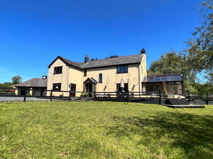 4 Bedroom Detached House For Sale In Heol Y Capel, Foelgastell, Llanelli, Carmarthenshire., SA14