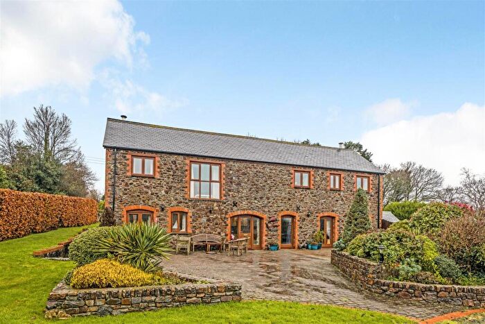 6 Bedroom Detached House For Sale In Pyworthy, Holsworthy, EX22