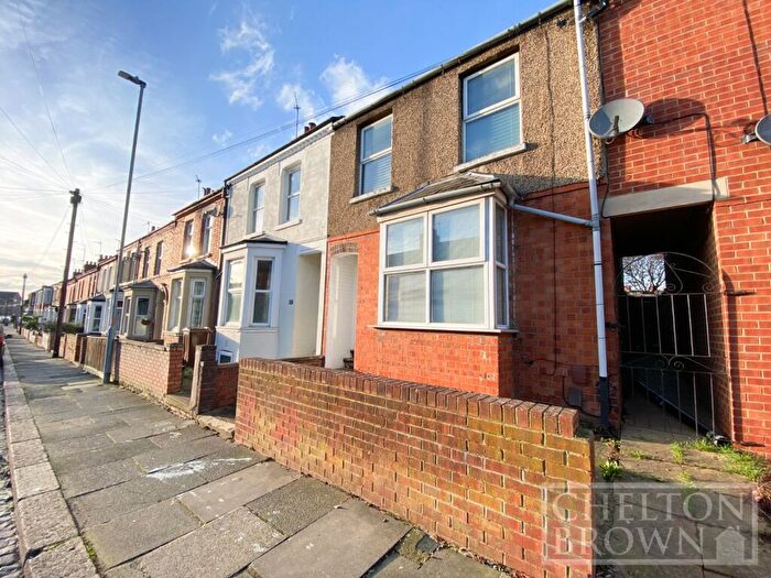 4 Bedroom Terraced House For Sale In Balmoral Road, Northampton, Northamptonshire, NN2