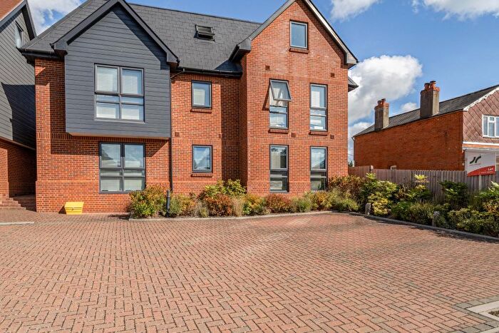 1 Bedroom Flat For Sale In Vela House, Francis Close, Thatcham, RG18