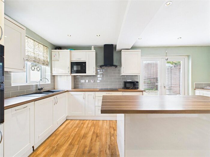 3 Bedroom Semi Detached House For Sale In Queens Road, Bristol, BS13
