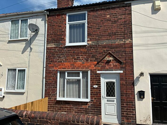 2 Bedroom Property To Rent In Barker Lane, Chesterfield, S40