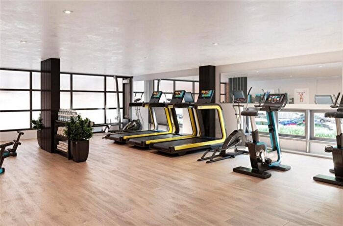 1 Bedroom Flat To Rent In Royal Exchange, London, KT1