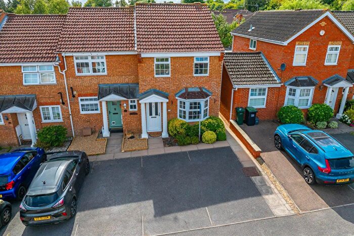 2 Bedroom Property For Sale In Arundel Road, Abbots Langley, WD5