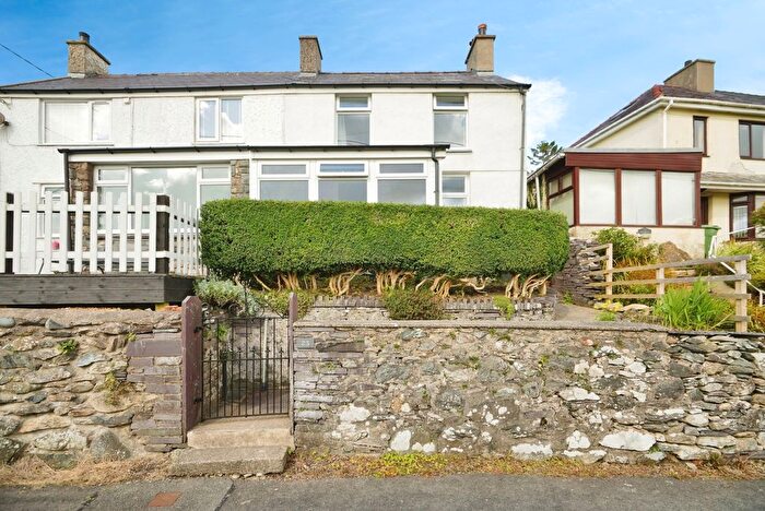 2 Bedroom Semi-Detached House For Sale In Rhiwlas Road, Talysarn, Caernarfon, Gwynedd, LL54