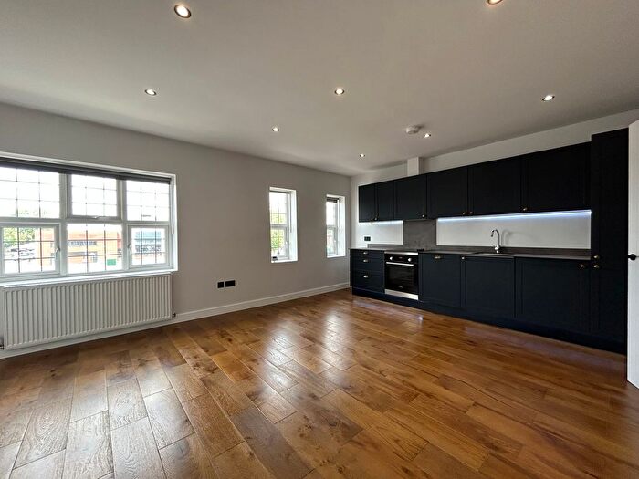 1 Bedroom Flat To Rent In Tudor Lodge, Basildon, SS13