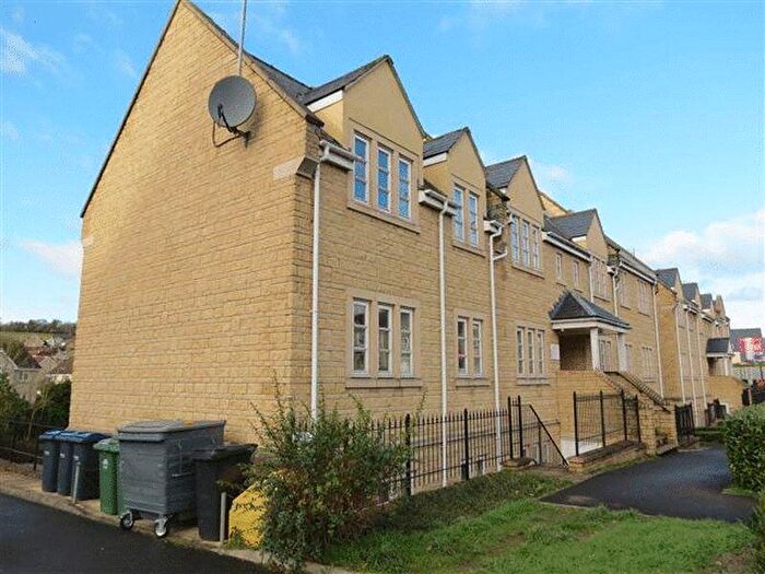 2 Bedroom Flat To Rent In Baileys Barn, Bradford-On-Avon, BA15