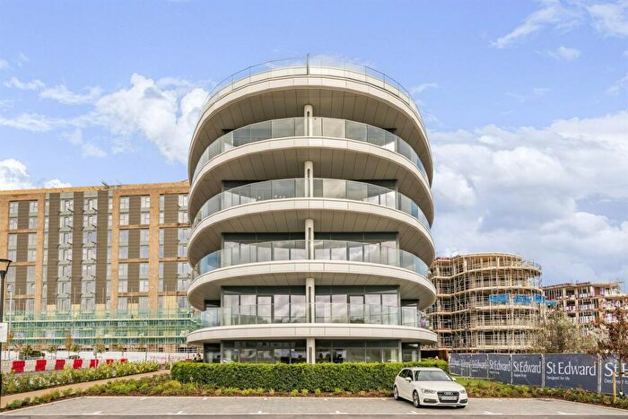 2 Bedroom Apartment To Rent In Flagstaff Road, Reading, RG2