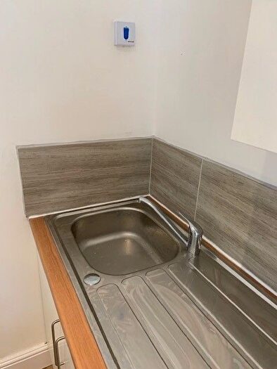 Studio To Rent In Truro Road, St Austell, PL25