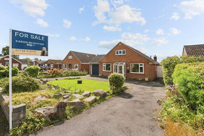 4 Bedroom Detached Bungalow For Sale In Pexhill Drive, Macclesfield, SK10