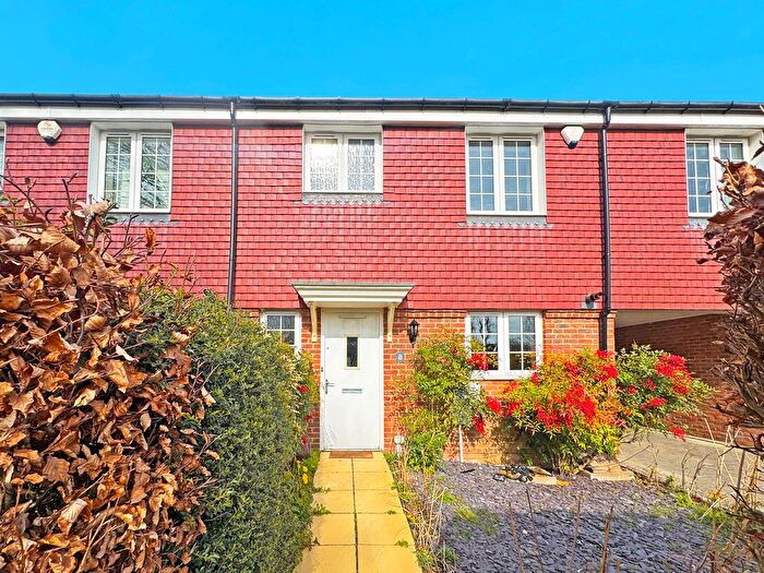 3 Bedroom Terraced House For Sale In Brudenell Close, Amersham, HP6