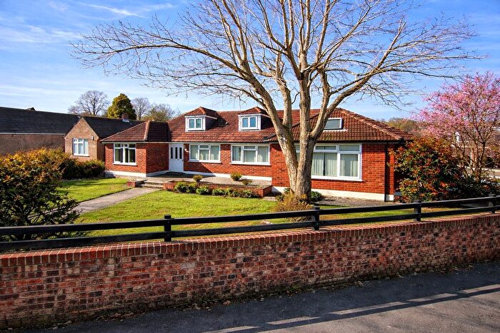 4 Bedroom Detached House For Sale In Springhill, Elstead, Godalming, Surrey, GU8