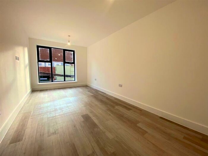 1 Bedroom Apartment To Rent In Digbeth One, Digbeth Square, B12