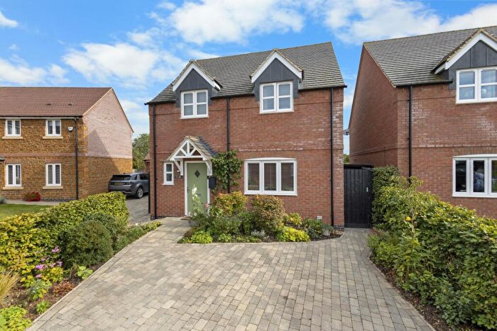 3 Bedroom Detached House For Sale In Mill Field Close, South Kilworth, Lutterworth, LE17