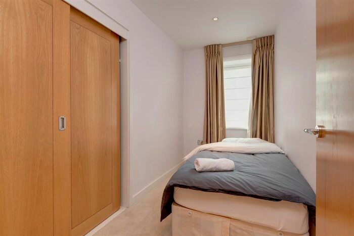 3 Bedroom Flat To Rent In Maida Vale, London, W9