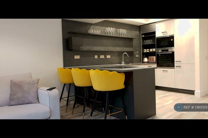 3 Bedroom Terraced House To Rent In Festival Court, Glasgow, G51