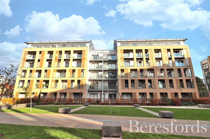 2 Bedroom Apartment For Sale In Watson Heights, Chelmsford, CM1
