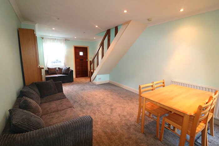2 Bedroom Cottage To Rent In North Road, West Wickham, BR4