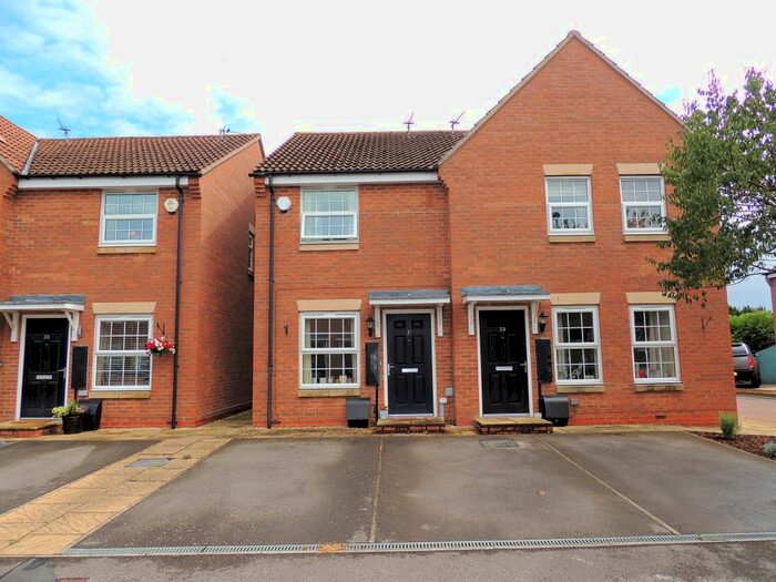 2 Bedroom Semi-Detached House To Rent In Carter Street, Howden, DN14