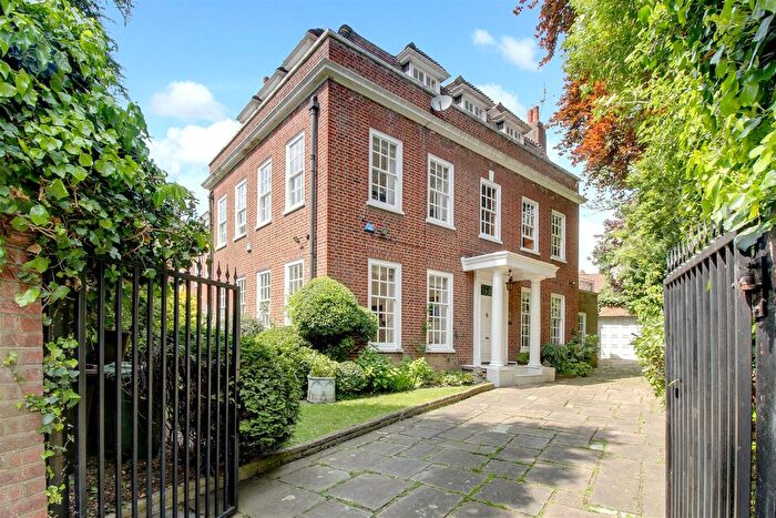 6 Bedroom Property For Sale In Lyndhurst Road, Hampstead, London, NW3