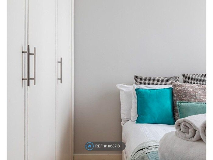 1 Bedroom Flat To Rent In Hanovergate Mansions, London, NW1