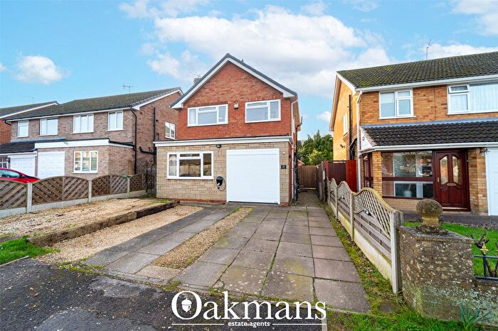 3 Bedroom Detached House For Sale In Cloverdale, Stoke Prior, Bromsgrove, Worcestershire, B60