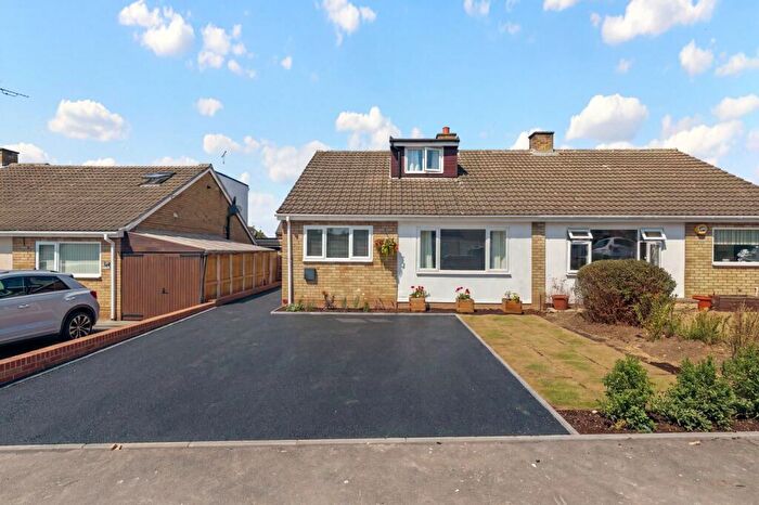 3 Bedroom Semi-Detached Bungalow For Sale In Waterloo Crescent, Bidford-on-Avon, B50