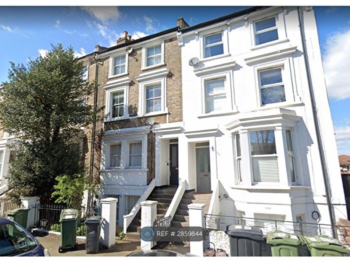 1 Bedroom Flat To Rent In Park Hall Road, London, SE21