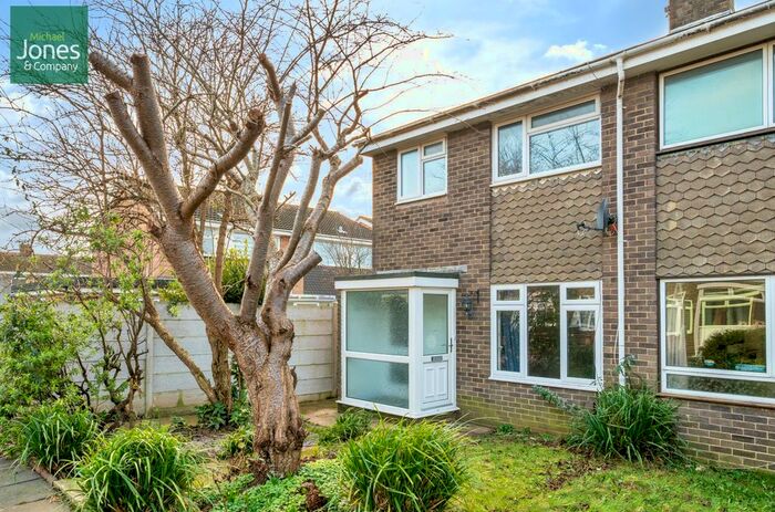 3 Bedroom Semi-Detached House To Rent In Lychpole Walk, Goring-By-Sea, Worthing, West Sussex, BN12