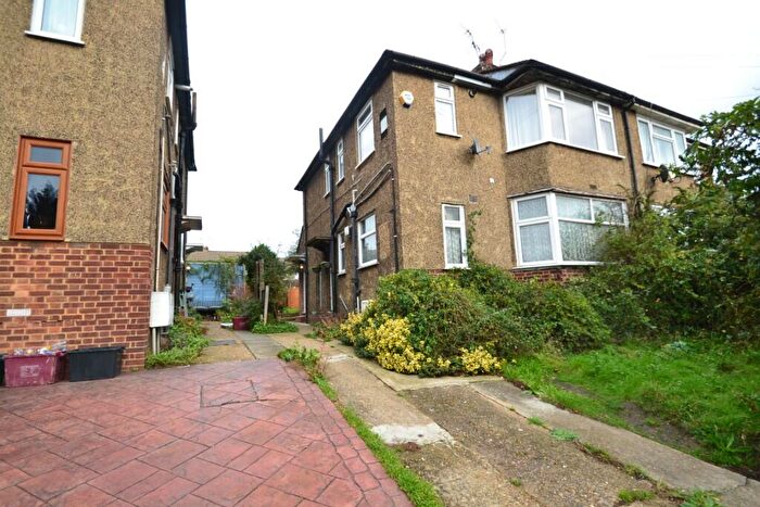 2 Bedroom Maisonette To Rent In Eversley Avenue, Bexleyheath, Kent, DA7
