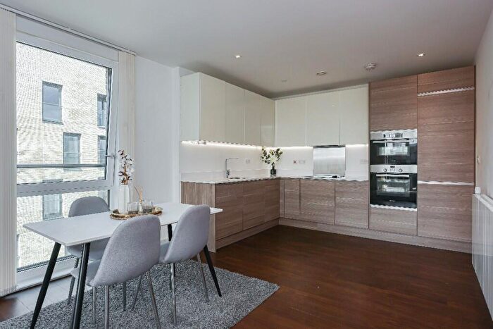 2 Bedroom Apartment To Rent In Plough Way, London, SE16