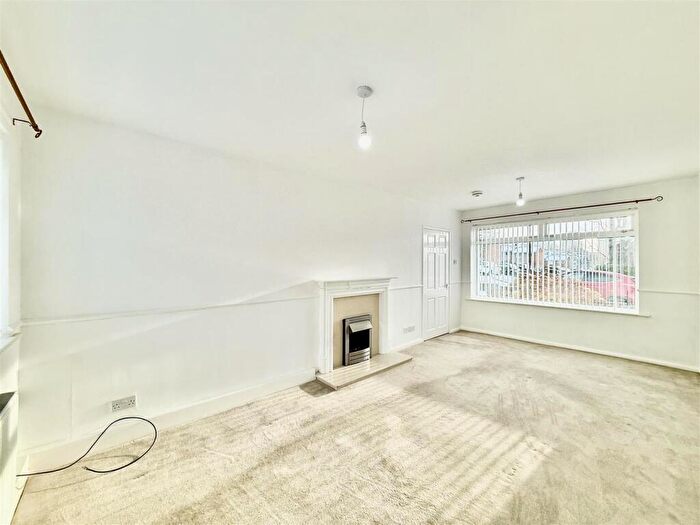 2 Bedroom Semi Detached House To Rent In Wetheral Gardens, Gateshead, NE9