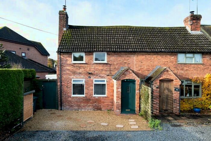 2 Bedroom Cottage For Sale In Astley, Stourport-on-Severn, Worcestershire, DY13