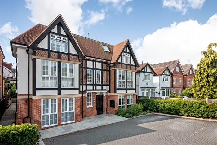 1 Bedroom Flat To Rent In Chipstead Valley Road, Coulsdon, CR5