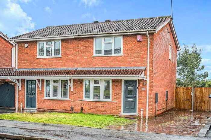 2 Bedroom Semi-Detached House To Rent In Bordeaux Close, Dudley, West Midlands, DY1