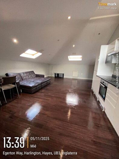 2 Bedroom Flat To Rent In Bath Road, Heathrow, UB3