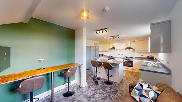 10 Bedroom Terraced House To Rent In The Grove, Gravesend, Kent, DA12