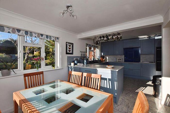 4 Bedroom Detached House For Sale In The Copse, Alderbury, SP5