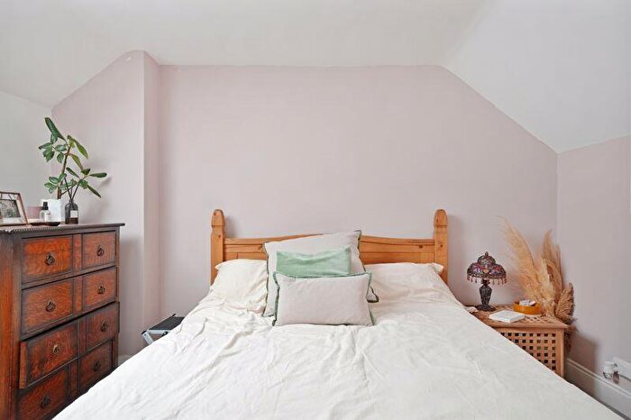 3 Bedroom Terraced House To Rent In Burnell Road, Sheffield, S6