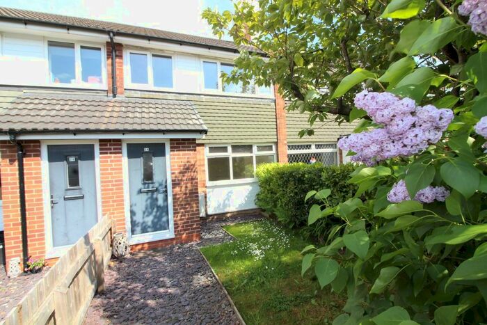 3 Bedroom Town House To Rent In Gorsey Clough Walk, Tottington, Bury, BL8