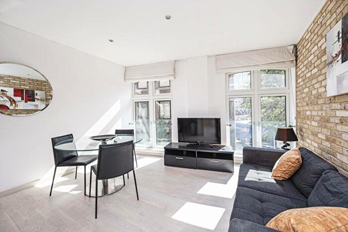 1 Bedroom Flat To Rent In Cock Lane, City, London, EC1A