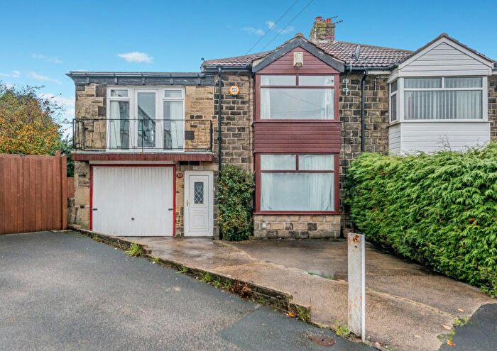 3 Bedroom Semi Detached House For Sale In Welwyn Avenue, Wrose, Shipley, BD18