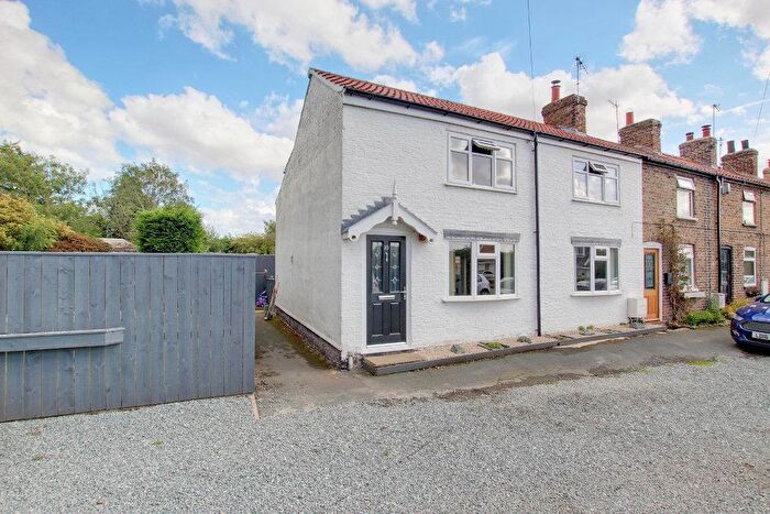 2 Bedroom Semi-Detached House For Sale In Goosenook Lane, Leven, HU17