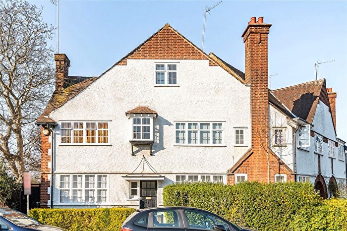 5 Bedroom End Terrace House For Sale In Pitshanger Lane, Ealing, W5
