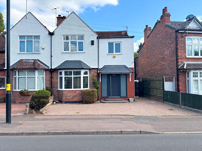 3 Bedroom Semi-Detached House For Sale In Eachelhurst Road, Sutton Coldfield, B76