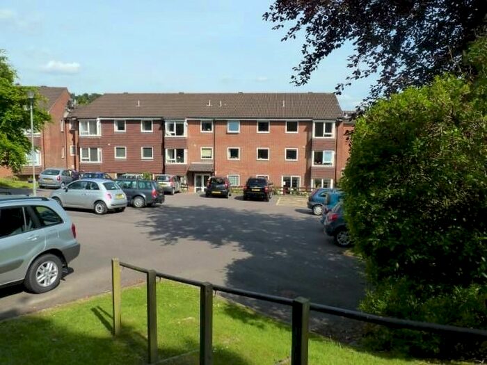 1 Bedroom Flat To Rent In Davenport Park, Station Road, Heathfield, TN21