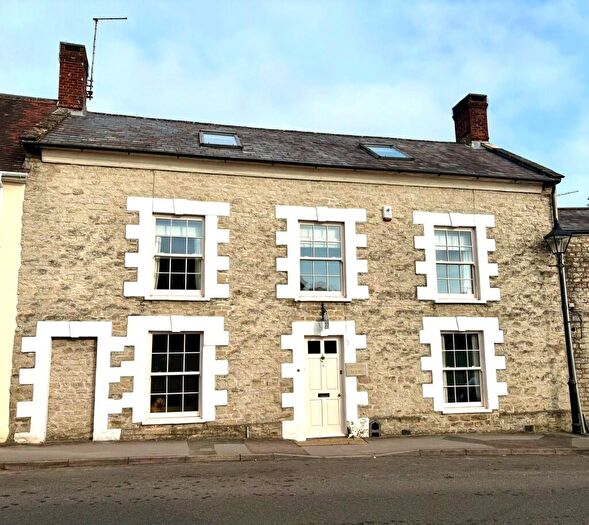 5 Bedroom Terraced House For Sale In Castle Street, BA12