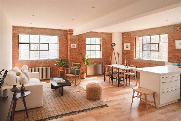 2 Bedroom Flat For Sale In Coriander Court, Gainsford Street, London, SE1
